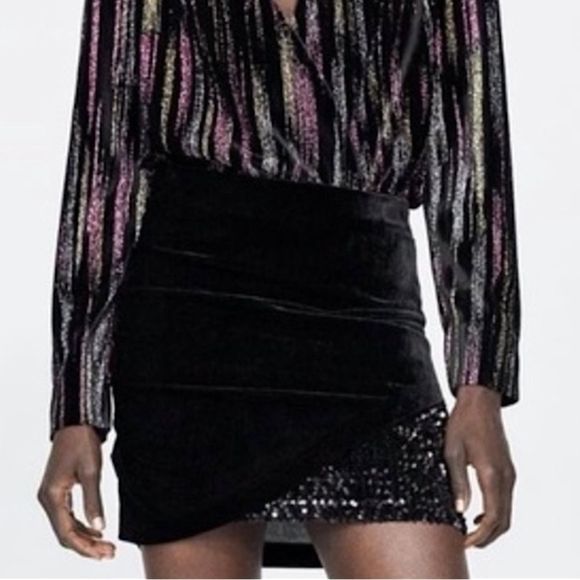 Zara Dresses & Skirts - Zara Black Velvet Sequin Mini Skirt